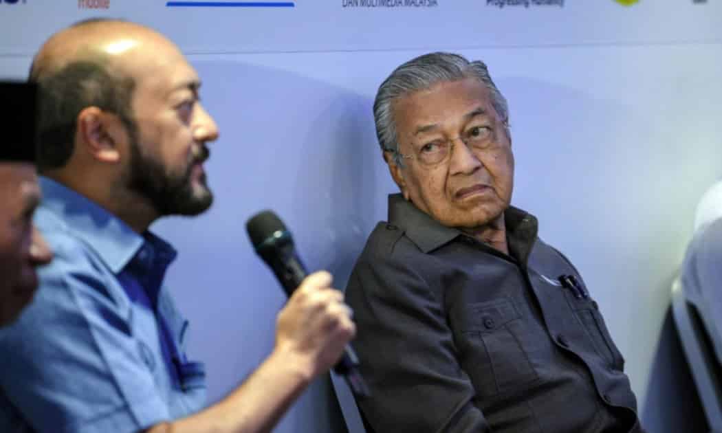Mukhriz pertahan Tun M kritik Anwar