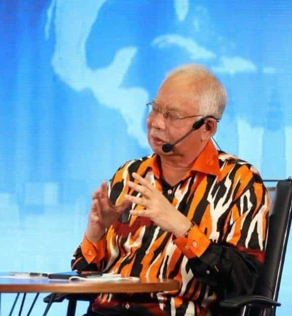 Panas!! Najib sekolahkan ketua pemuda Bersatu