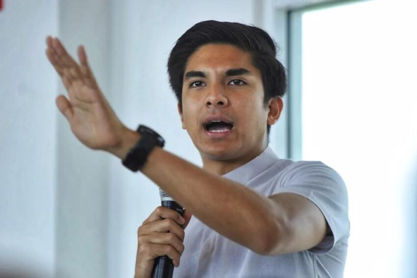 Sampai bila kerajaan mahu bodohkan rakyat? – Syed Saddiq