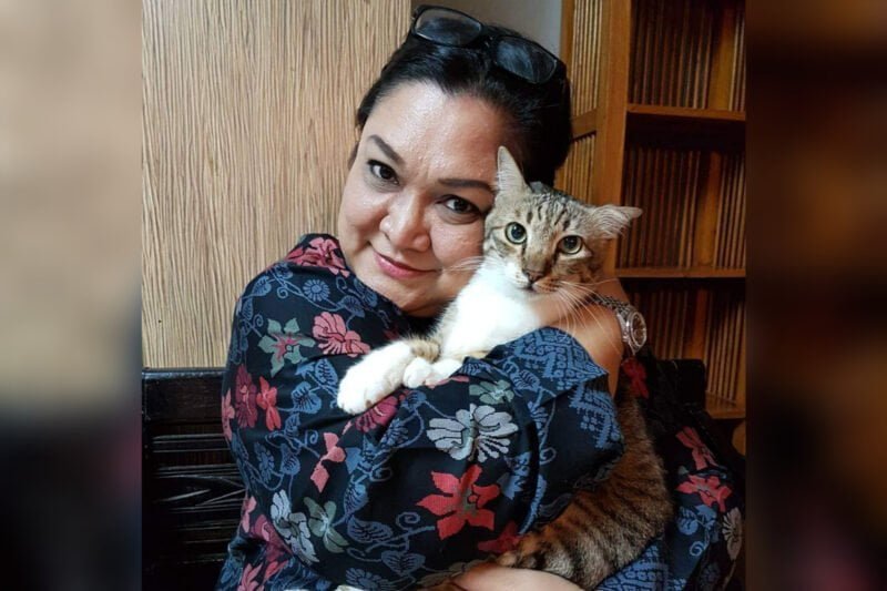 Kelakar!!! Adibah Noor sekolahkan Rina Harun