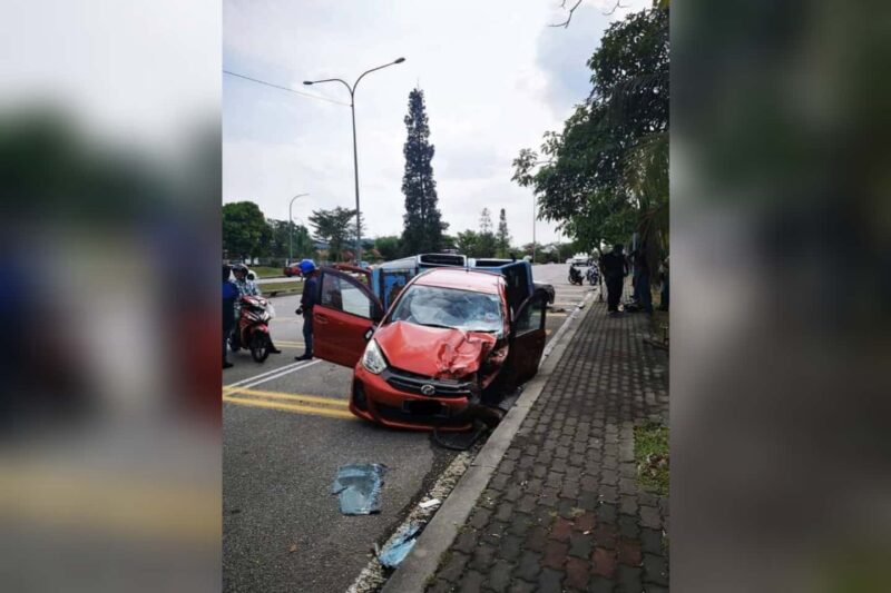 Pemandu Myvi rempuh van bebas, netizen mengamuk salahkan polis