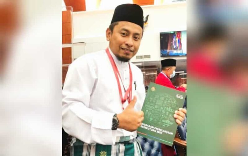 Kantoi!!! Teruja berkongsi berita lama, MP PAS Pasir Mas, Ahmad Fadhli Shaari lunyai dibahan netizen