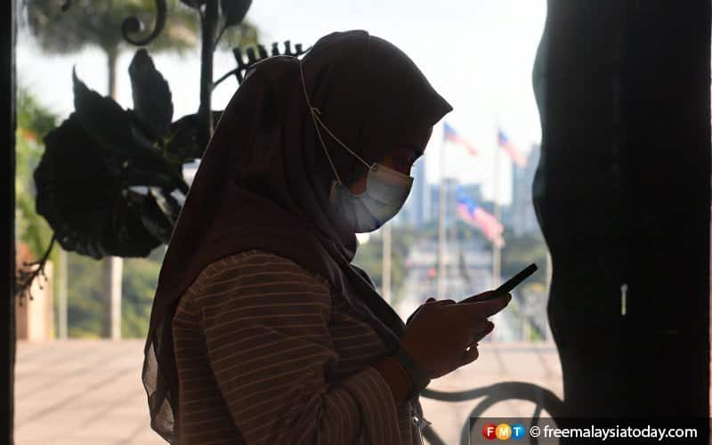 Cinta itu buta, pesara swasta kerugian RM57 ribu ditipu kekasih maya