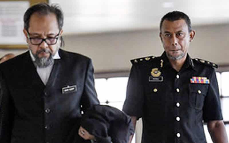 Gempar!!! ‘Paw’ pengedar dadah RM200 ribu,  ASP ditahan SPRM Kelantan selepas beri keterangan