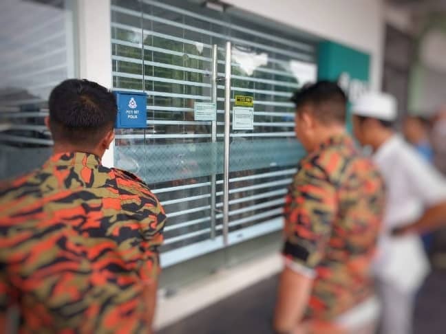 Pemuda berdepan detik cemas selepas terkurung dalam bilik atm