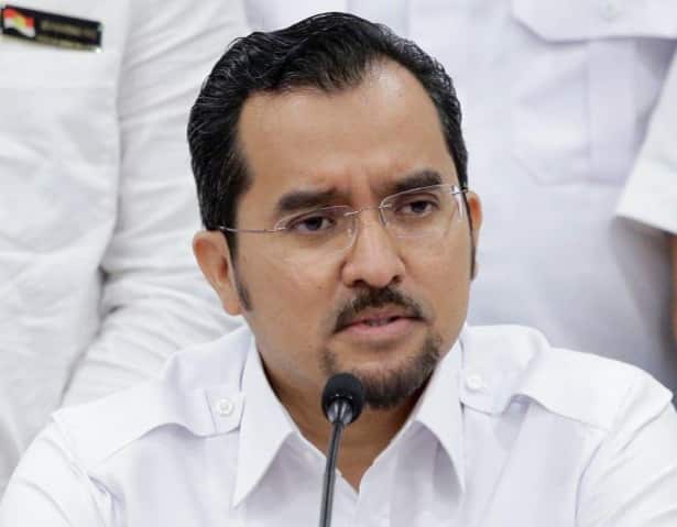 Cubaan jahat calar imej SPRM, UMNO dan Pas bersatu pertahan Azam Baki