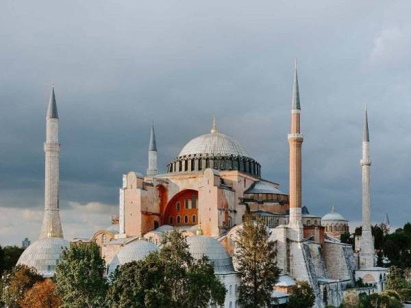 Adakan tarawih kali pertama dalam tempoh 88 tahun, ini fakta yang anda perlu tahu mengenai Masjid Agung Hagia Sophia