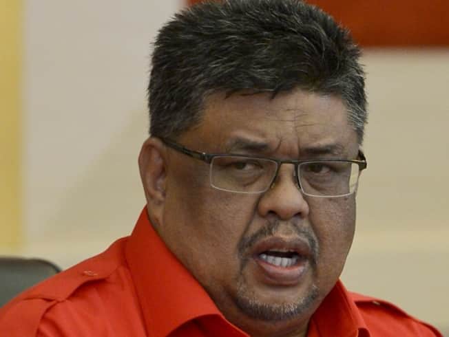 Tukar Pengerusi BN, UMNO Melaka bidas usul Annuar Musa