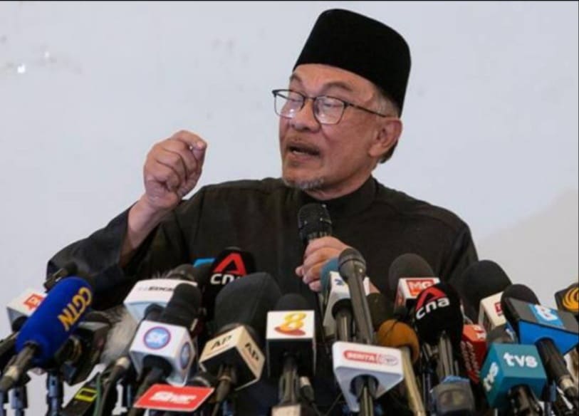 Buktikan keabsahan, Anwar sahut cabaran Muhyiddin di Dewan Rakyat 19 Disember