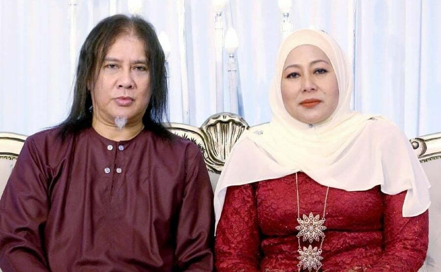Isteri Nasir, pemain bass kumpulan rock Search tawar diri bertanding jawatan Exco Wanita UMNO