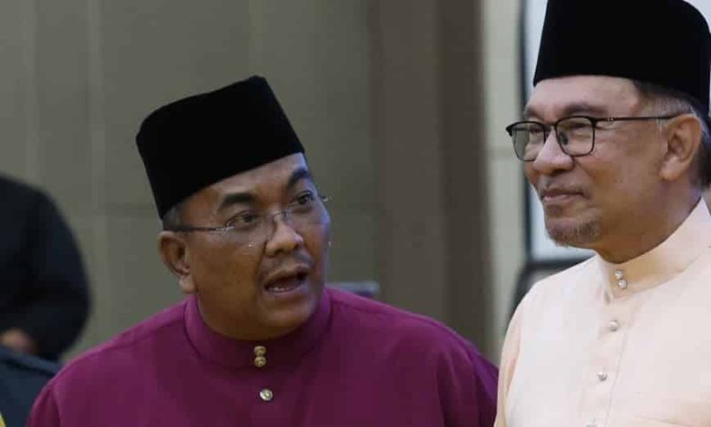Di saat Sanusi fitnah kata macam-macam, Anwar umum beri peruntukan besar bina masjid di Kedah