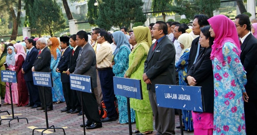 Selalu mak mertua pilih menantu yang kerja kerajaan sebab ada pencen, tahukah anda asal usul sistem pencen?