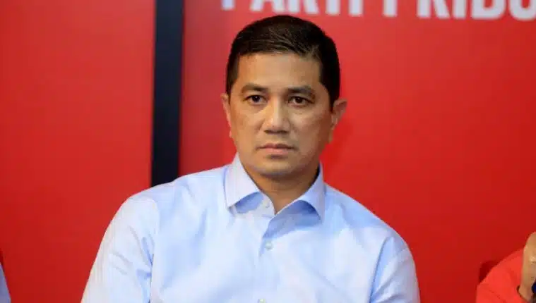 Sudah rasa akan kalah, Azmin Ali lari ke DUN Morib?