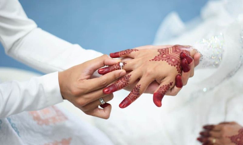 Tiga sebab utama ramai wanita di Malaysia pilih kahwin lambat