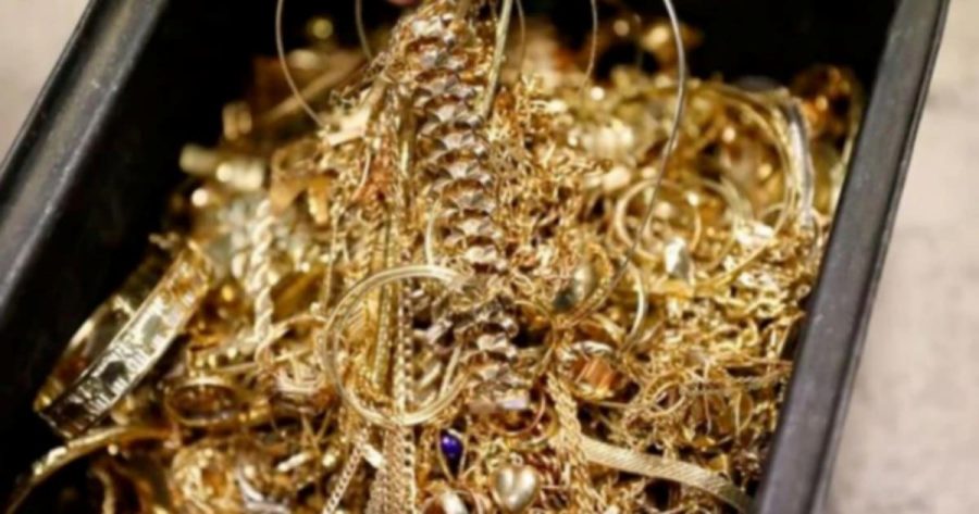 Suri rumah kena ‘scam’, barang kemas bernilai RM116,000 yang ditebus rupanya emas palsu