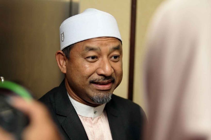 Akhirnya terbukti Nik Amar kena ‘game’, Pas namakan Nasuruddin Daud MB Kelantan yang baru