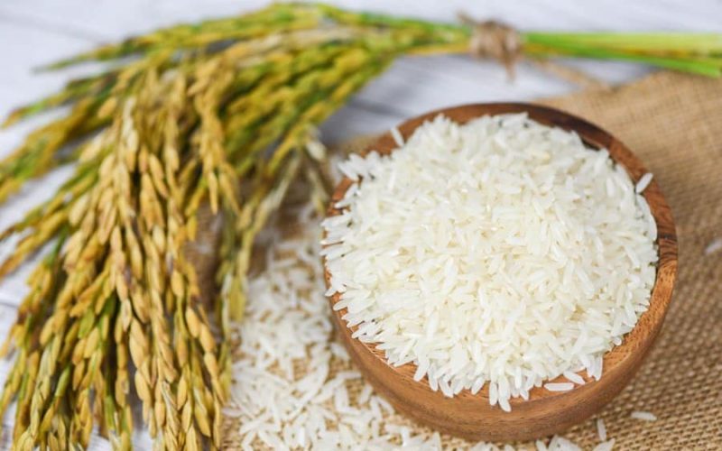 Peniaga beli beras putih tempatan dalam kuantiti yang banyak punca bekalan kurang