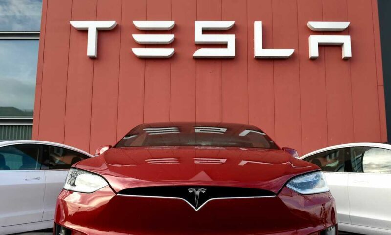 Jualan merosot, Tesla potong harga semua model kereta hampir AS$2,000 di China & Amerika Syarikat