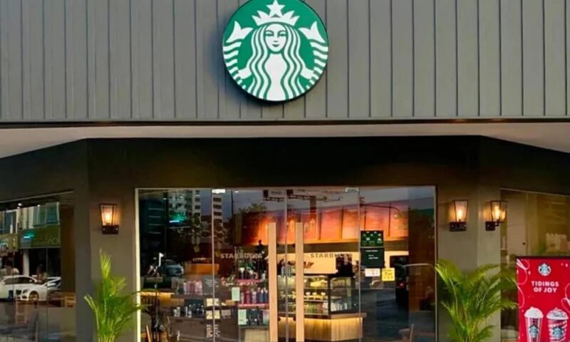 Pertama sejak 3 tahun, jumlah pelanggan, jualan Starbucks menjunam